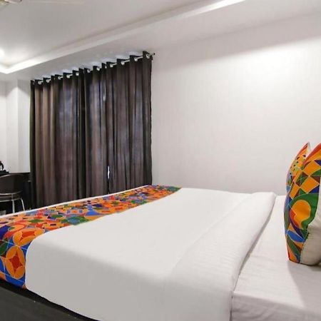 Hotel Grey Sky New Delhi Luaran gambar