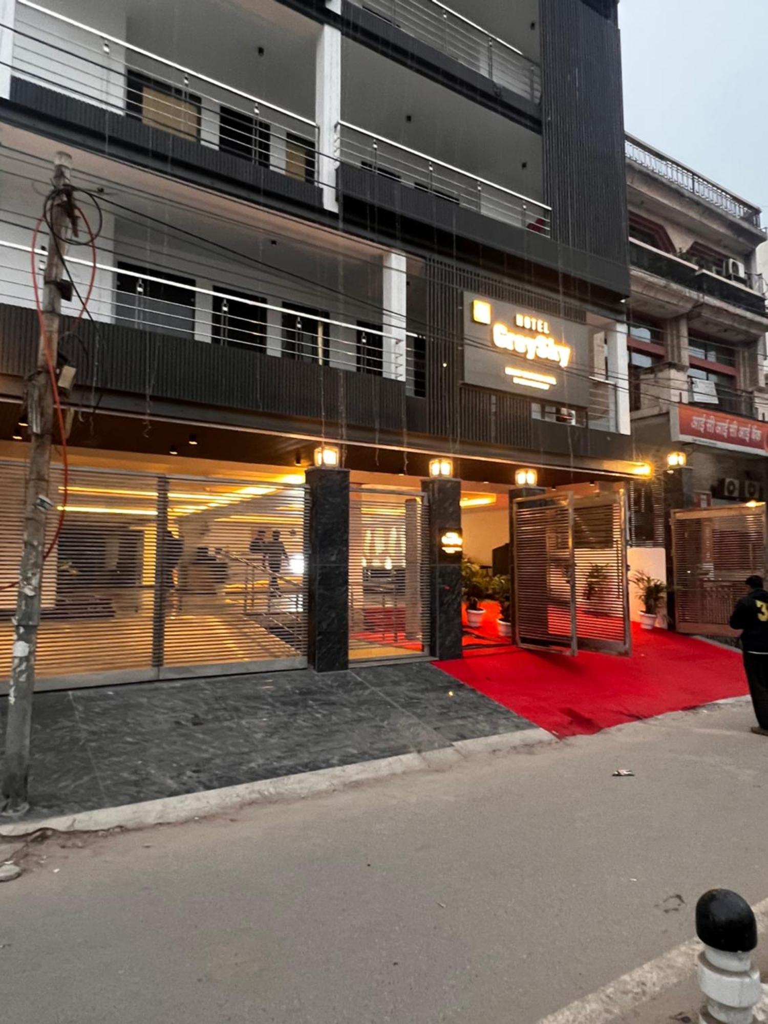 Hotel Grey Sky New Delhi Luaran gambar